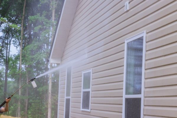 House Washing in Bloomington