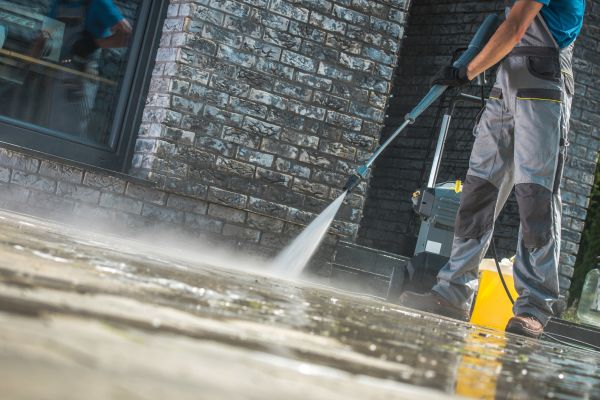 Storefront Pressure Washing in Bloomington