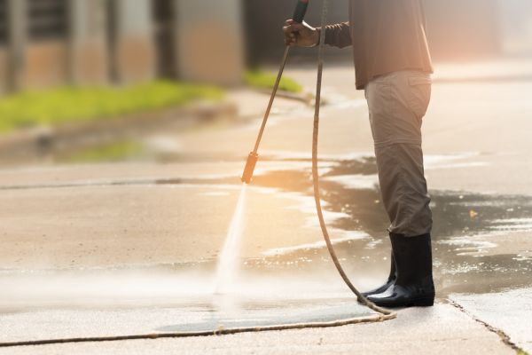 Residential Concrete Cleaning in Bloomington