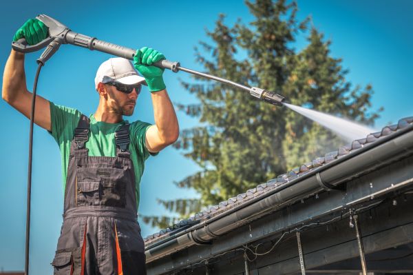 Gutter Washing in Bloomington