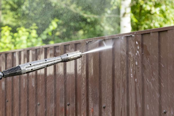 Vinyl Fence Cleaning in Bloomington