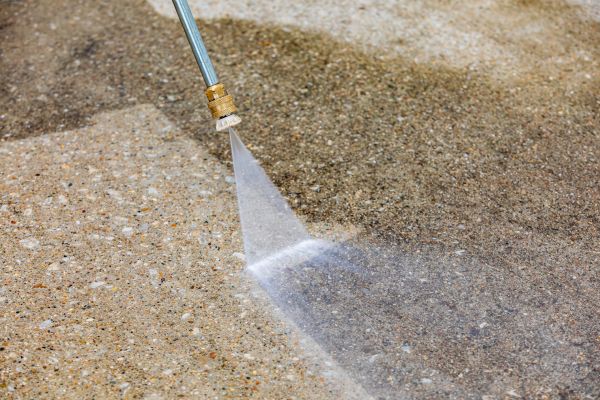 Driveway Pressure Cleaning in Bloomington