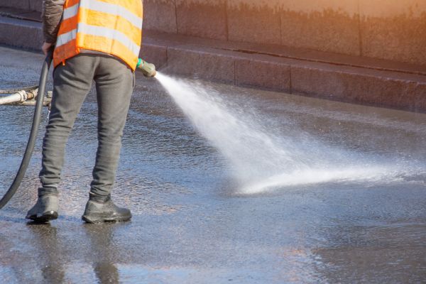 Asphalt Pressure Washing in Bloomington