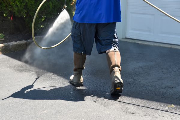 Asphalt Driveway Cleaning in Bloomington