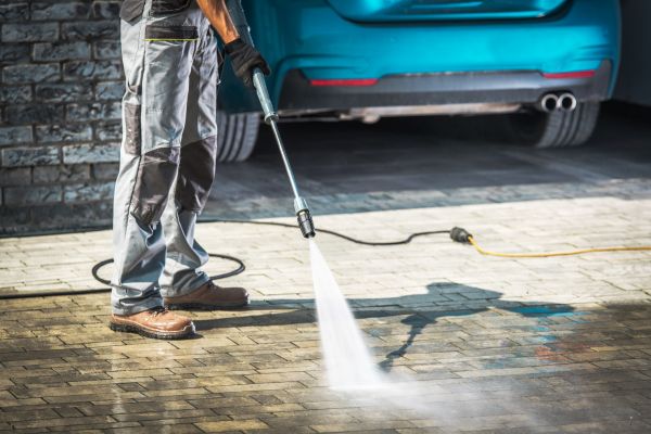Home Pressure Cleaning in Bloomington