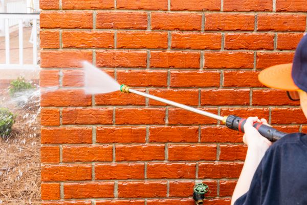 Wall Pressure Washing in Bloomington